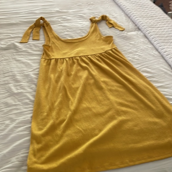 Sundress 🌻 - Picture 2 of 4